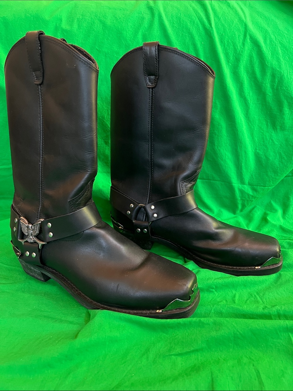 dingo Black Leather Harness Cowboy Boots with Winged Concho